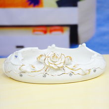 供應高溫陶瓷果盤 手工捏花鑲鉆工藝與家居擺件批發指南